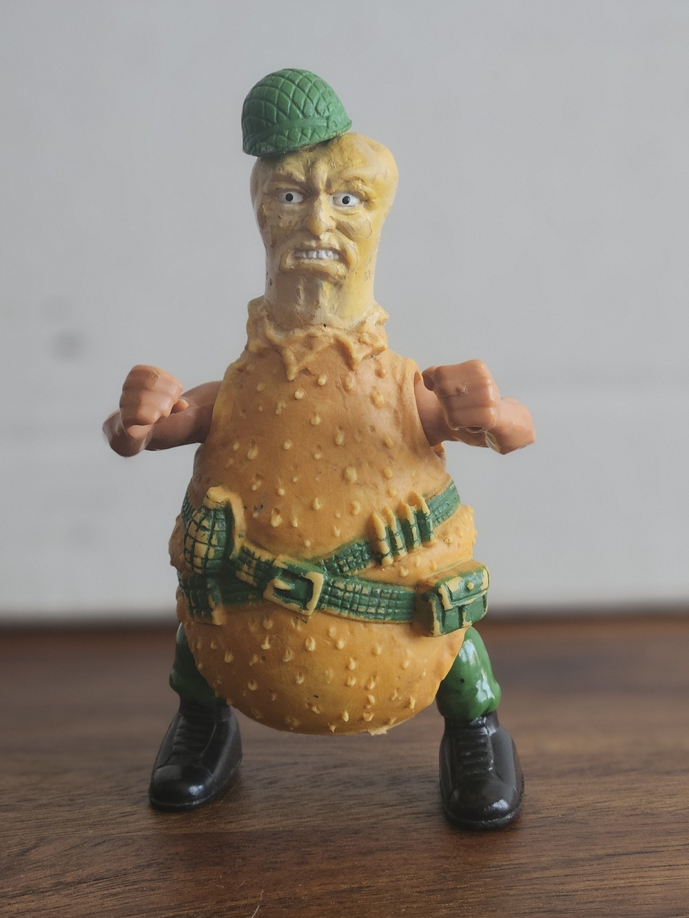 Food Fighters Action Figure Lieutenant Legg Chicken Leg 1988 Mattel No back pack